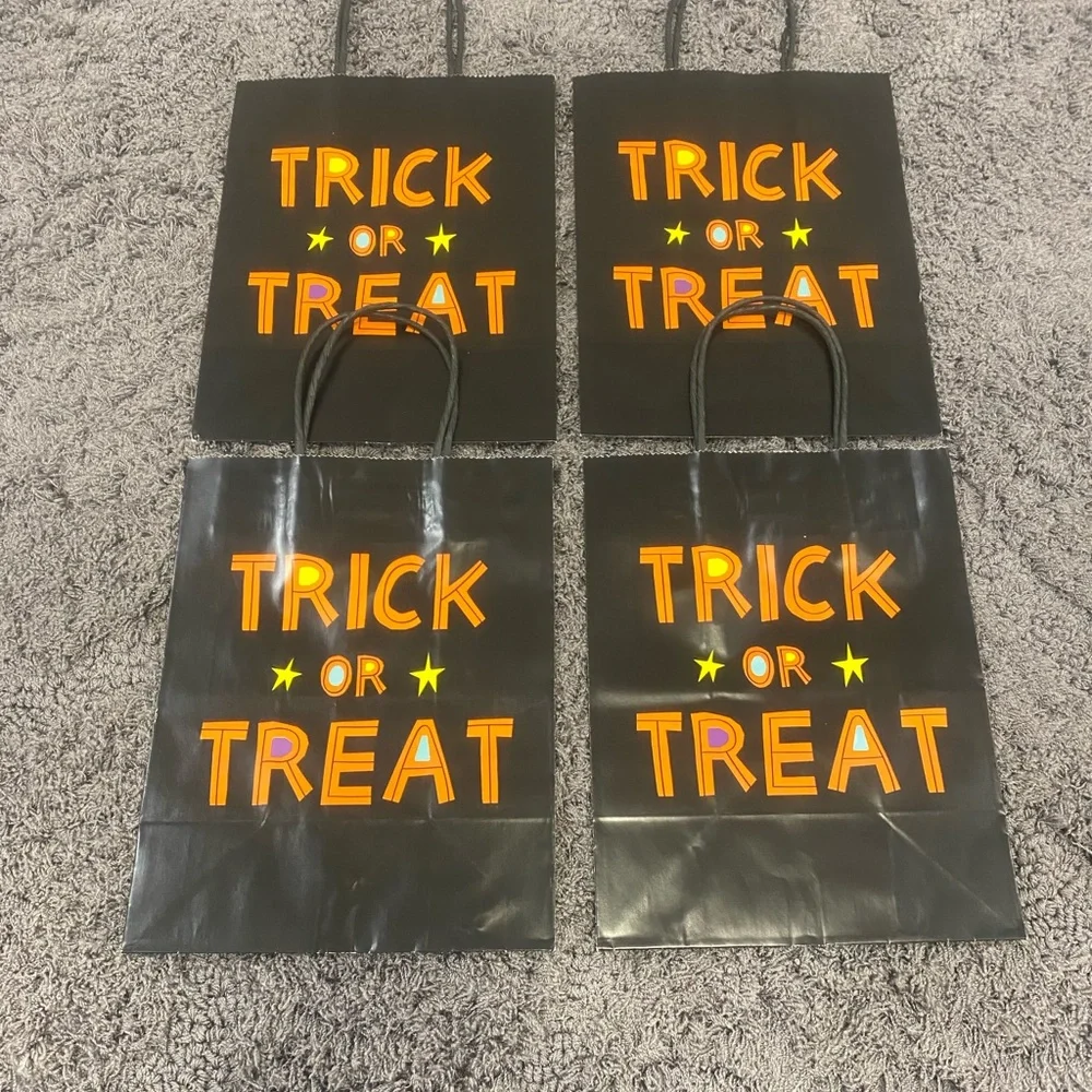 American Greetings Halloween Treat Bags - Black & Orange & Purple-Set of 17